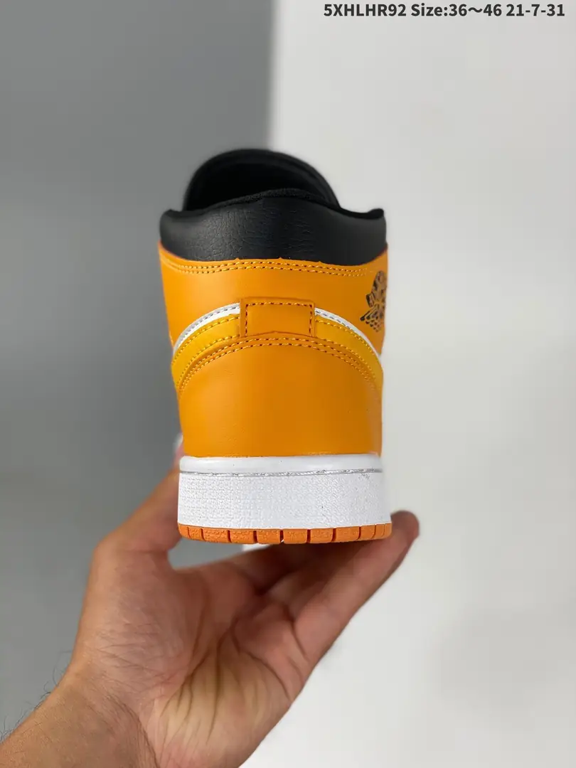 Kng1227  Air Jordan 1  46.8$ 338 gallery