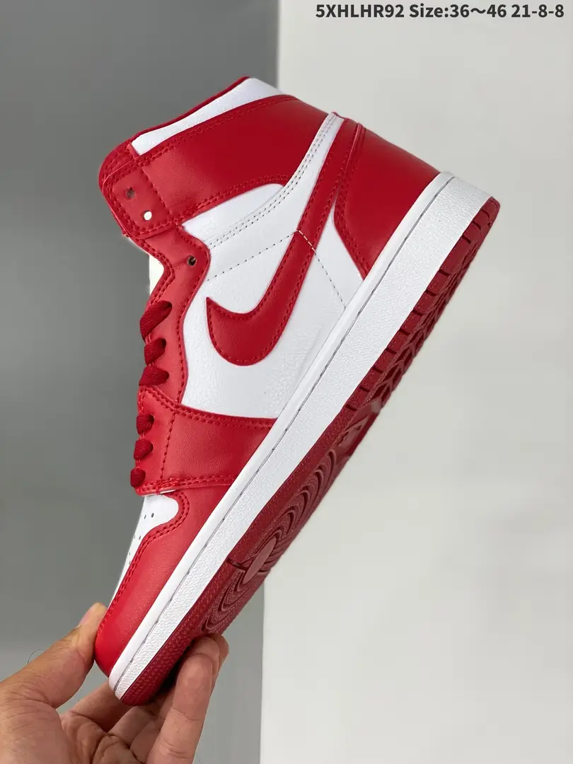 Kng1227  Air Jordan 1  46.8$ 338 gallery