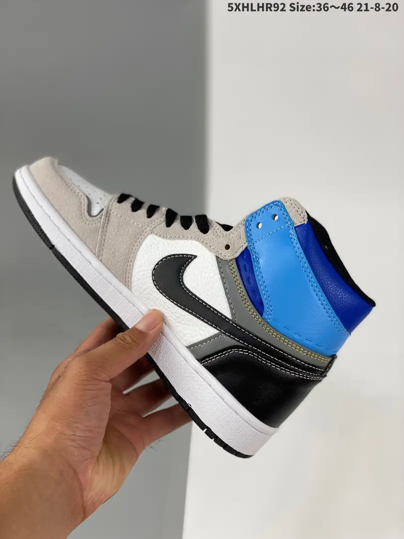 Kng1227  Air Jordan 1  46.8$ 338 gallery