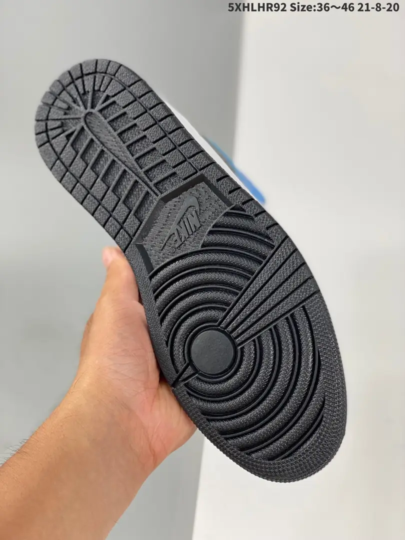 Kng1227  Air Jordan 1  46.8$ 338 gallery