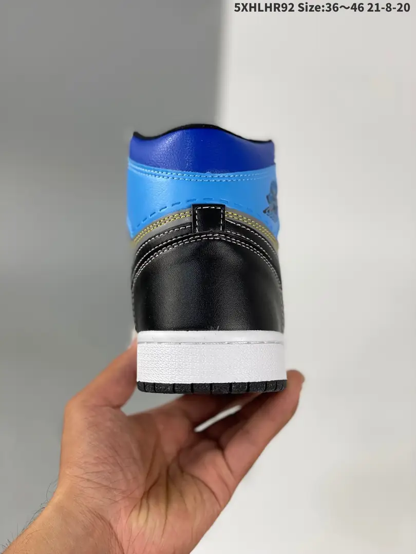 Kng1227  Air Jordan 1  46.8$ 338 gallery