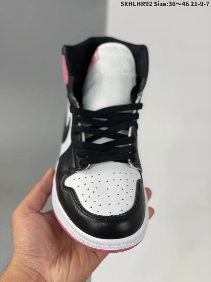 Kng1227  Air Jordan 1  46.8$ 338 gallery