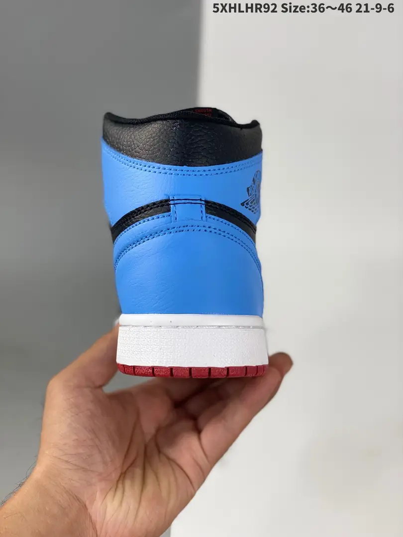 Kng1227  Air Jordan 1  46.8$ 338 gallery