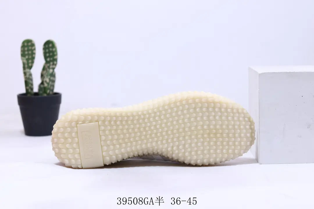 Kng1263  Adidas Country  48$ 355 gallery