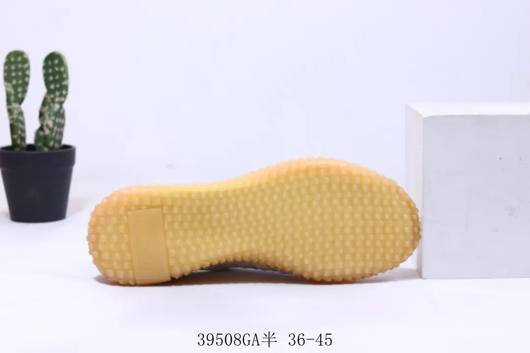 Kng1263  Adidas Country  48$ 355 gallery