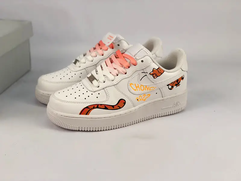 Kng1302 NIKE 5A+  BOX   310🤴🏾  43$ gallery