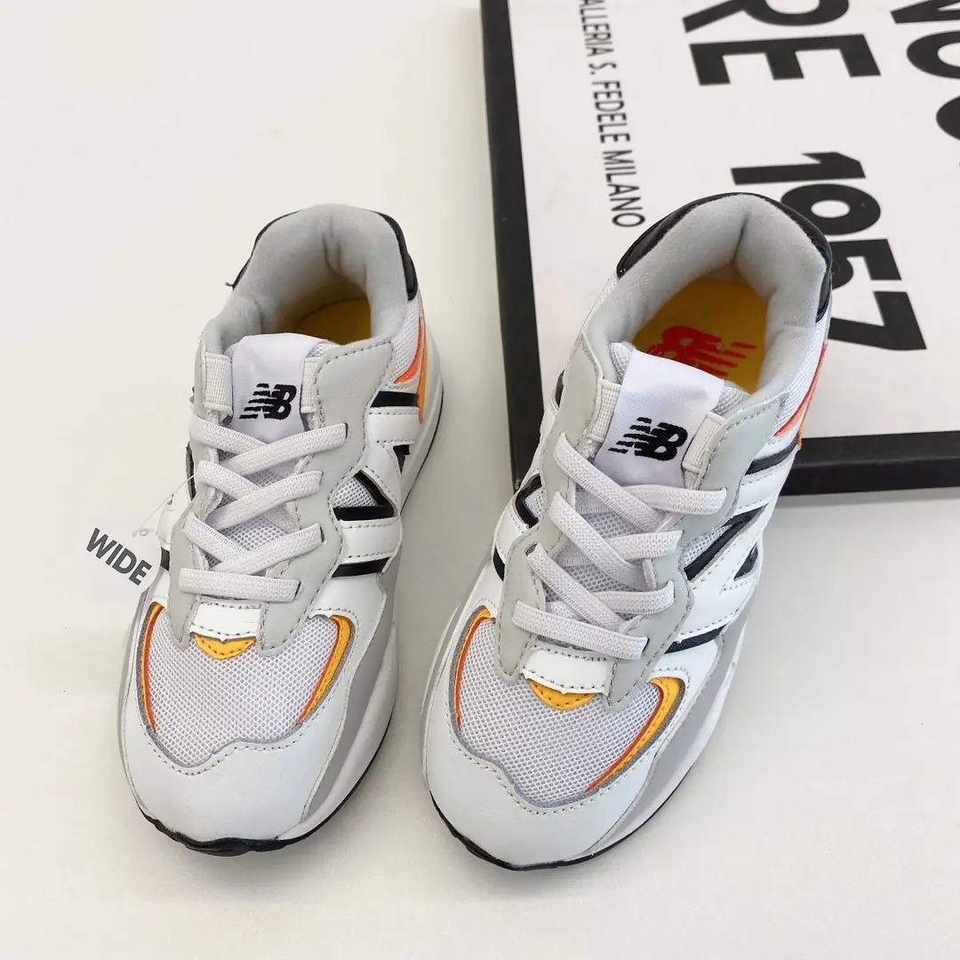 Kng1303  New Balance 5740  36.5$ gallery