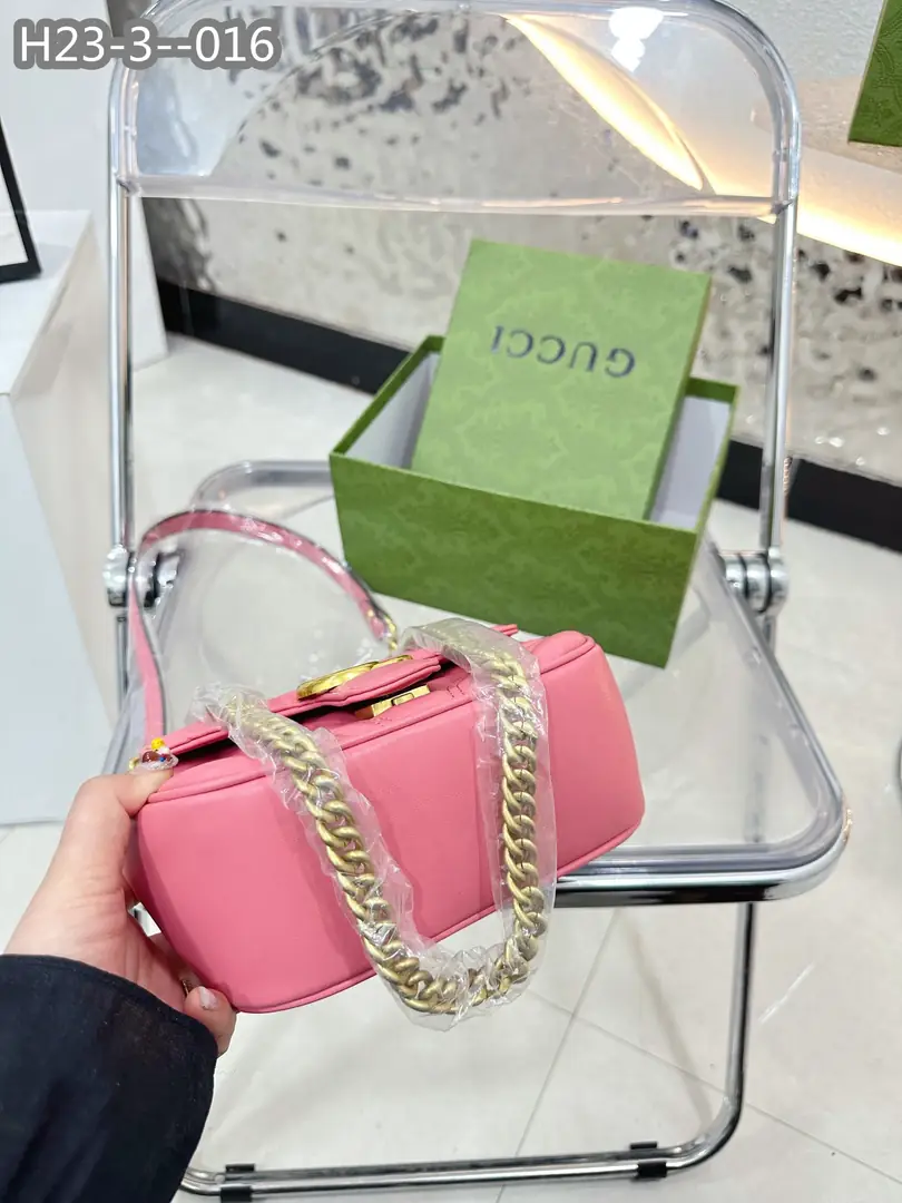 Kng1318    Gucci  5A+ 300🤴🏾 42$ gallery