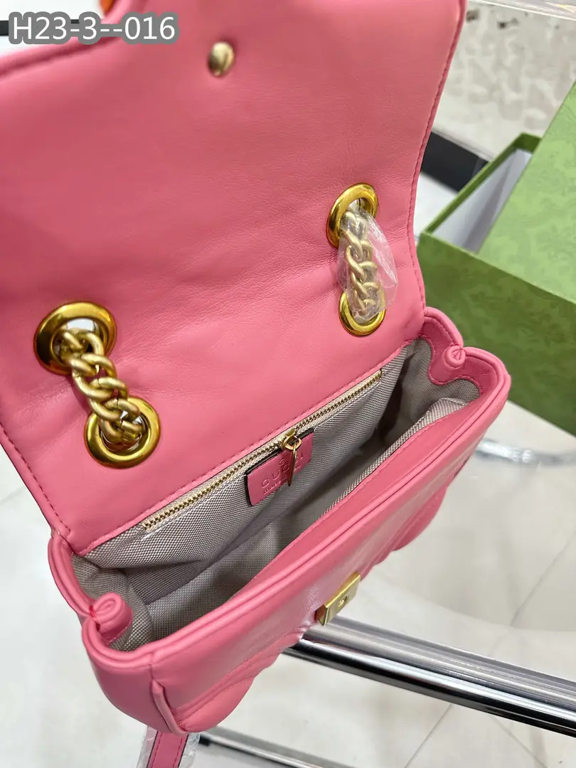 Kng1318    Gucci  5A+ 300🤴🏾 42$ gallery