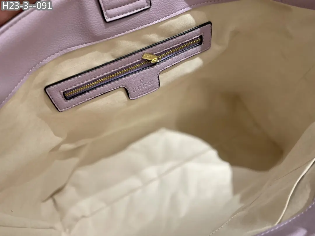 Kng1325  Gucci leather 5A+ 360🤴🏾 50$ gallery