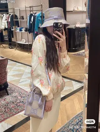 Kng1328   Gucci  280🤴🏾   39$ gallery