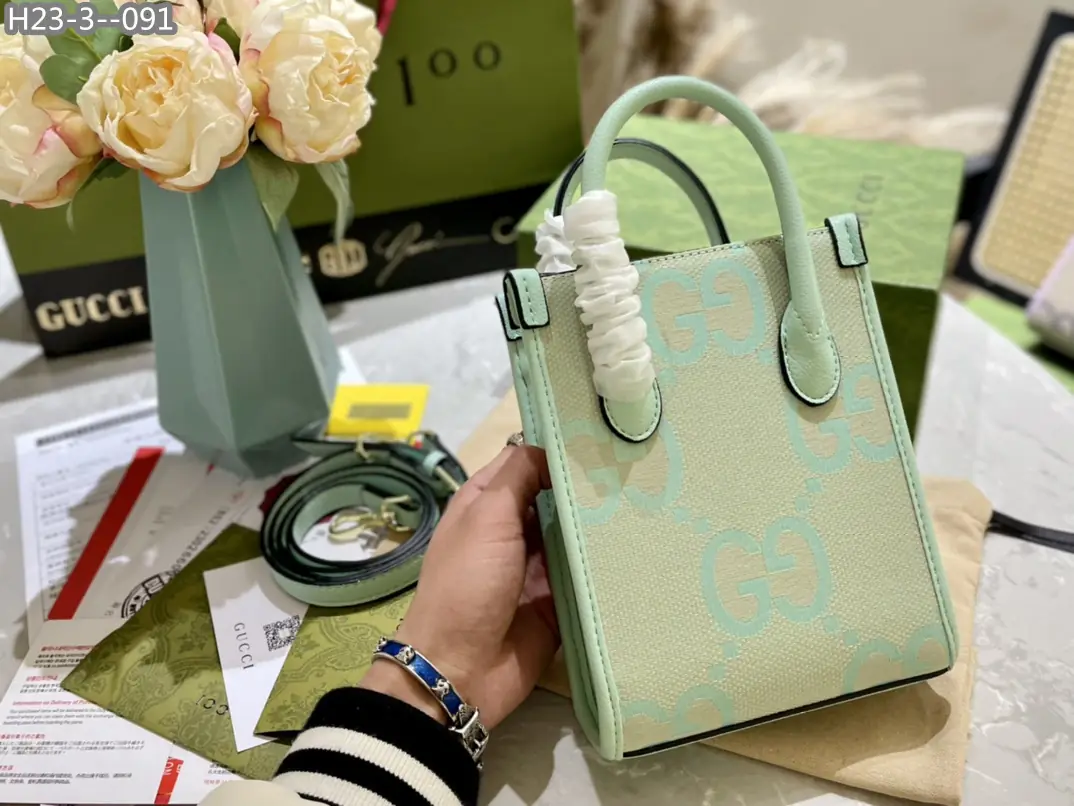 Kng1328   Gucci  280🤴🏾   39$ gallery