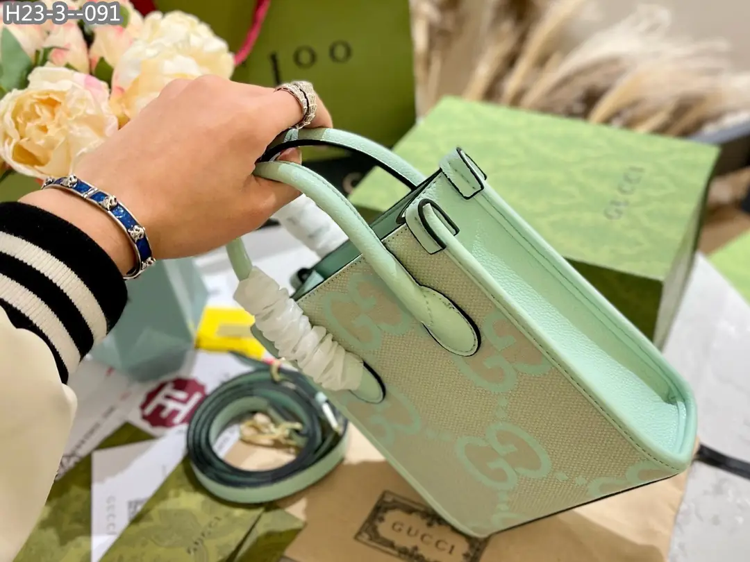 Kng1328   Gucci  280🤴🏾   39$ gallery