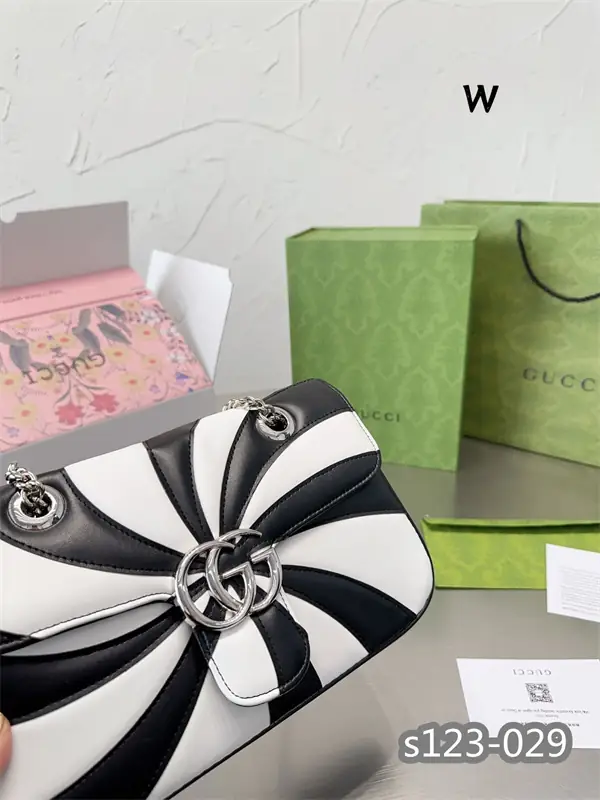 Kng1330    Gucci 4A+ Material: cowhide 350 49$ gallery