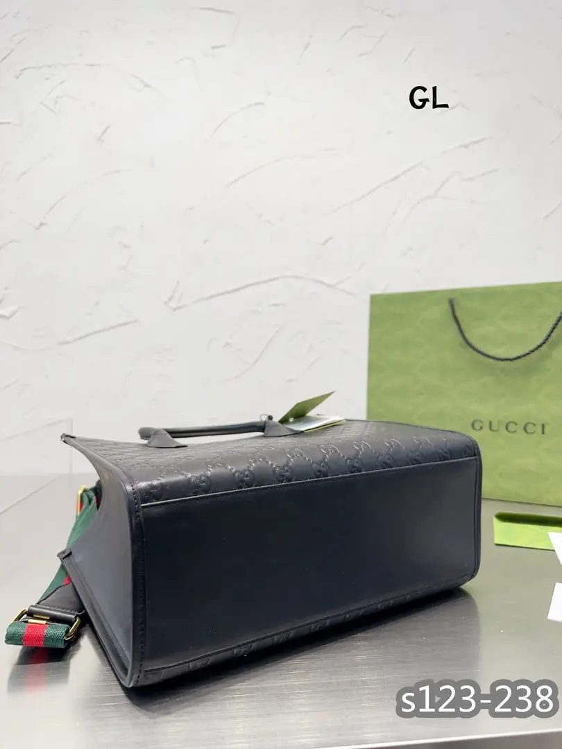 Kng1331   Gucci 425🤴🏾 60$ gallery