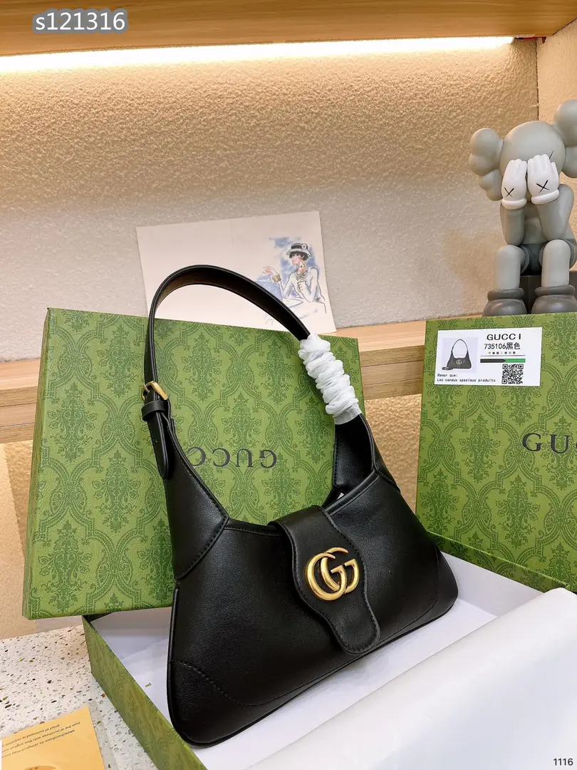 Kng1333  GUCCI 5A TOP 300🤴🏾 42$ gallery