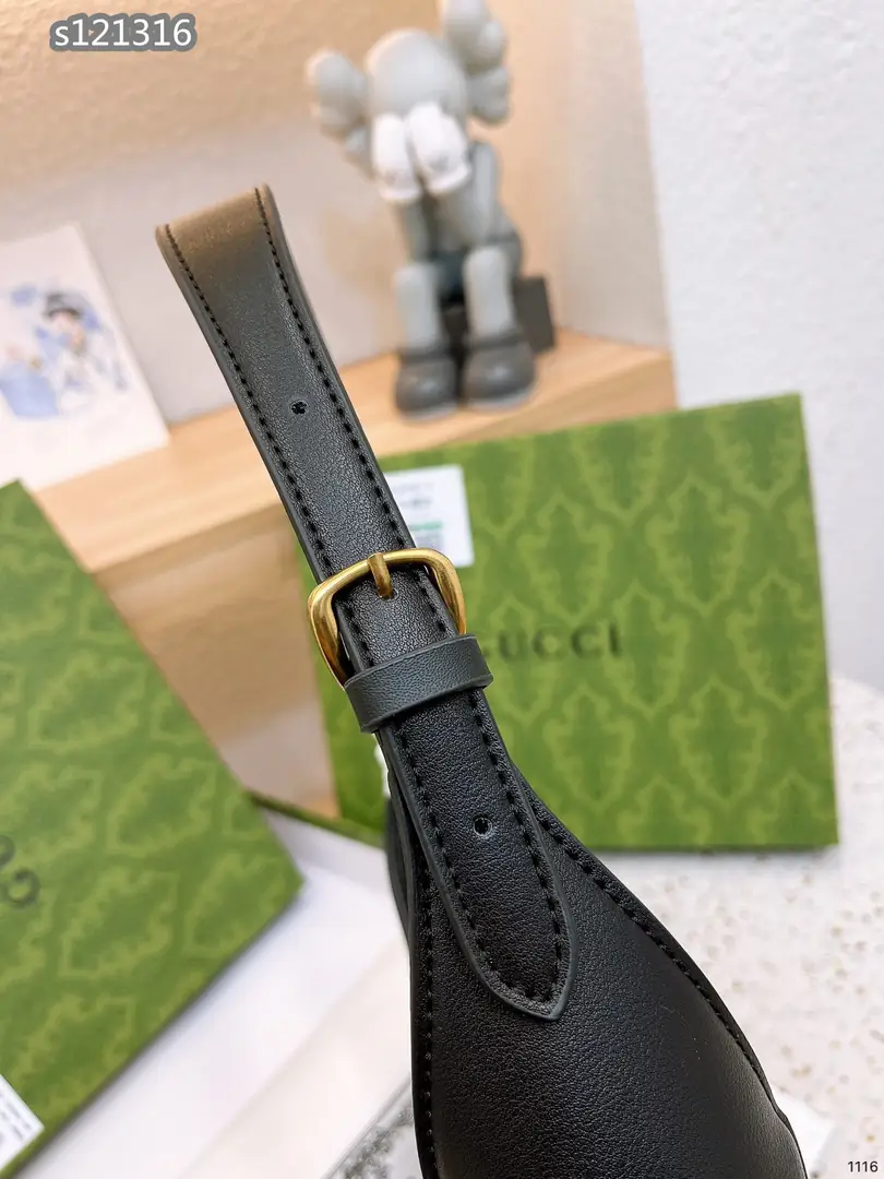 Kng1333  GUCCI 5A TOP 300🤴🏾 42$ gallery