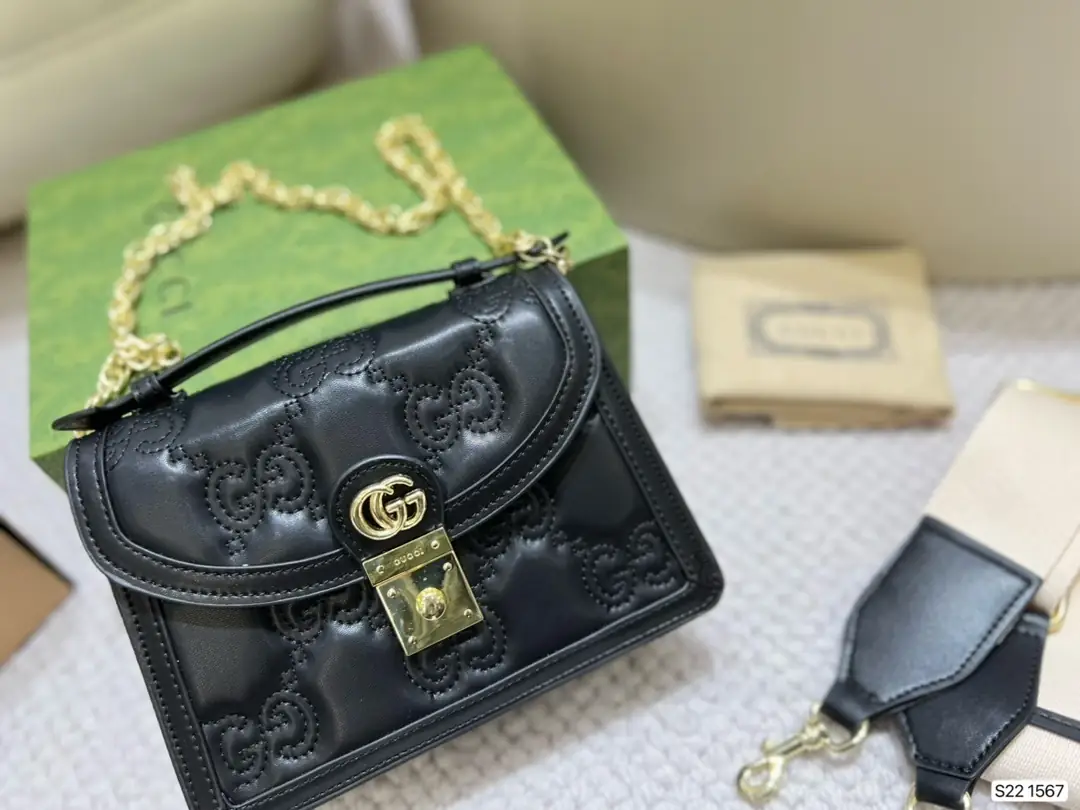 Kng1336  Gucci TOP  400🤴🏾 55$ gallery