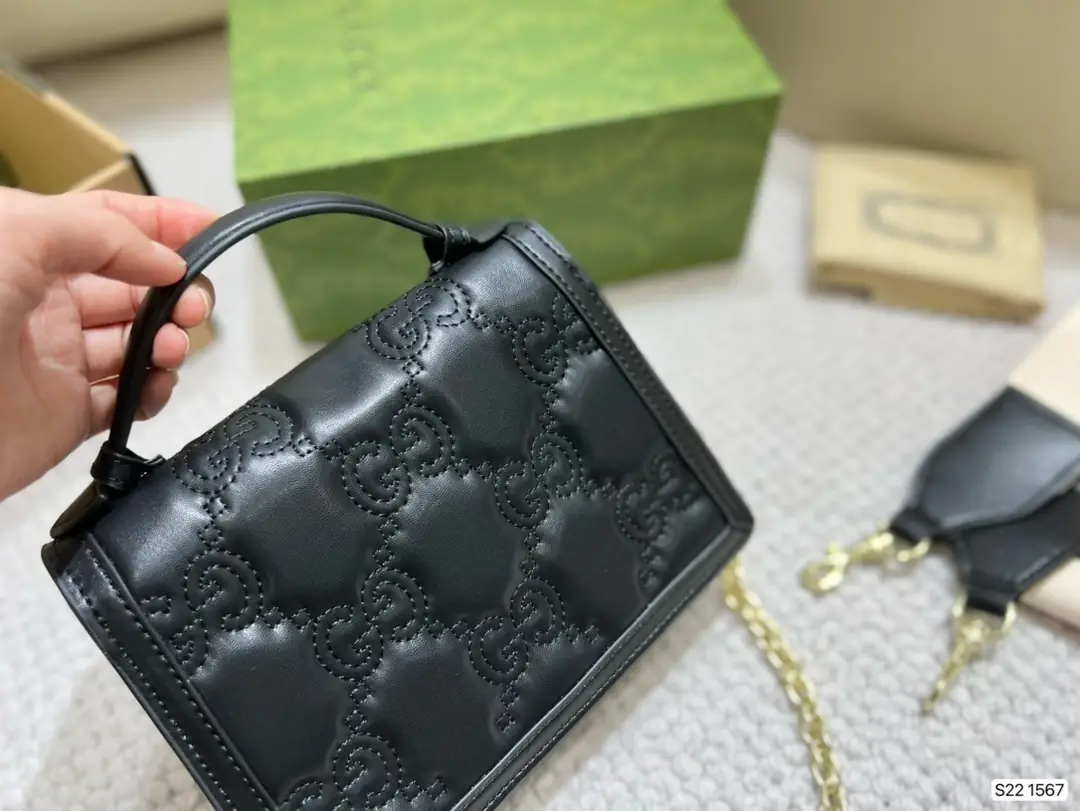 Kng1336  Gucci TOP  400🤴🏾 55$ gallery