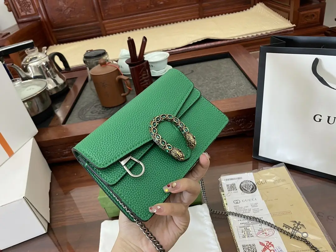 Kng1338    Gucci TOP 5A 290🤴🏾 40$ gallery