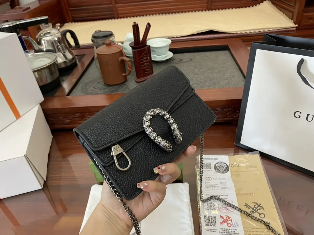 Kng1338    Gucci TOP 5A 290🤴🏾 40$ gallery