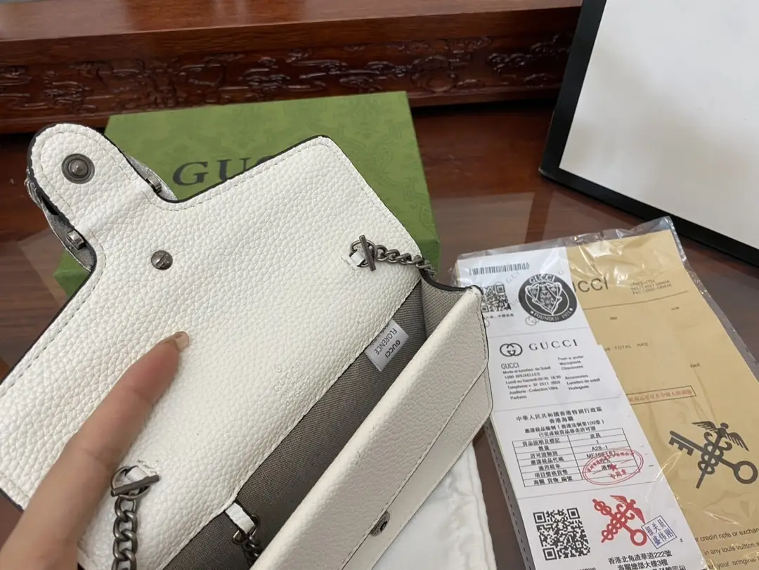 Kng1338    Gucci TOP 5A 290🤴🏾 40$ gallery