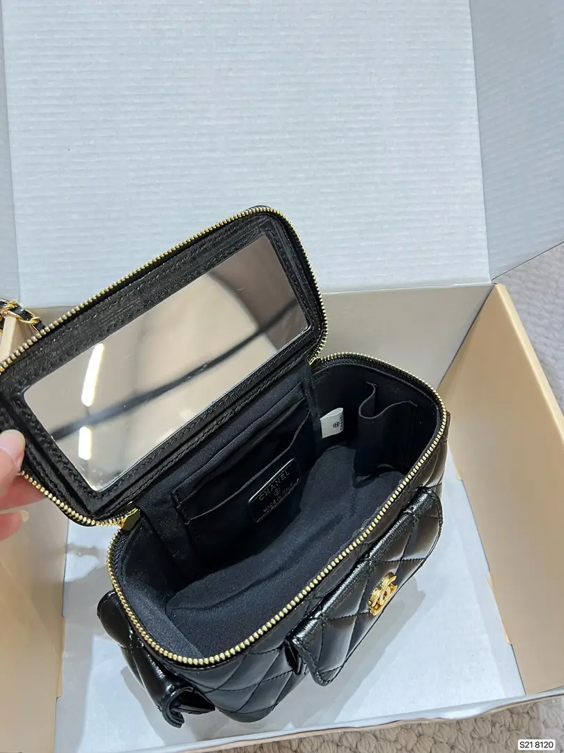 Kng1349   Chanel 5A+ BOX 360🤴🏾 50$ gallery