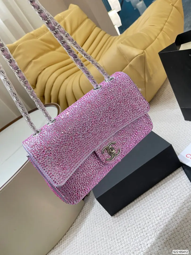 Kng1350   Chanel 4A 360🤴🏾 49.99$ gallery