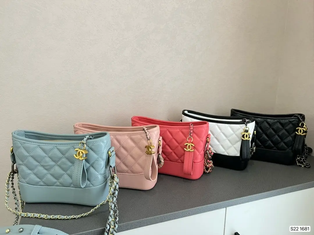 Kng1351   Chanel 360🤴🏾 50$ gallery