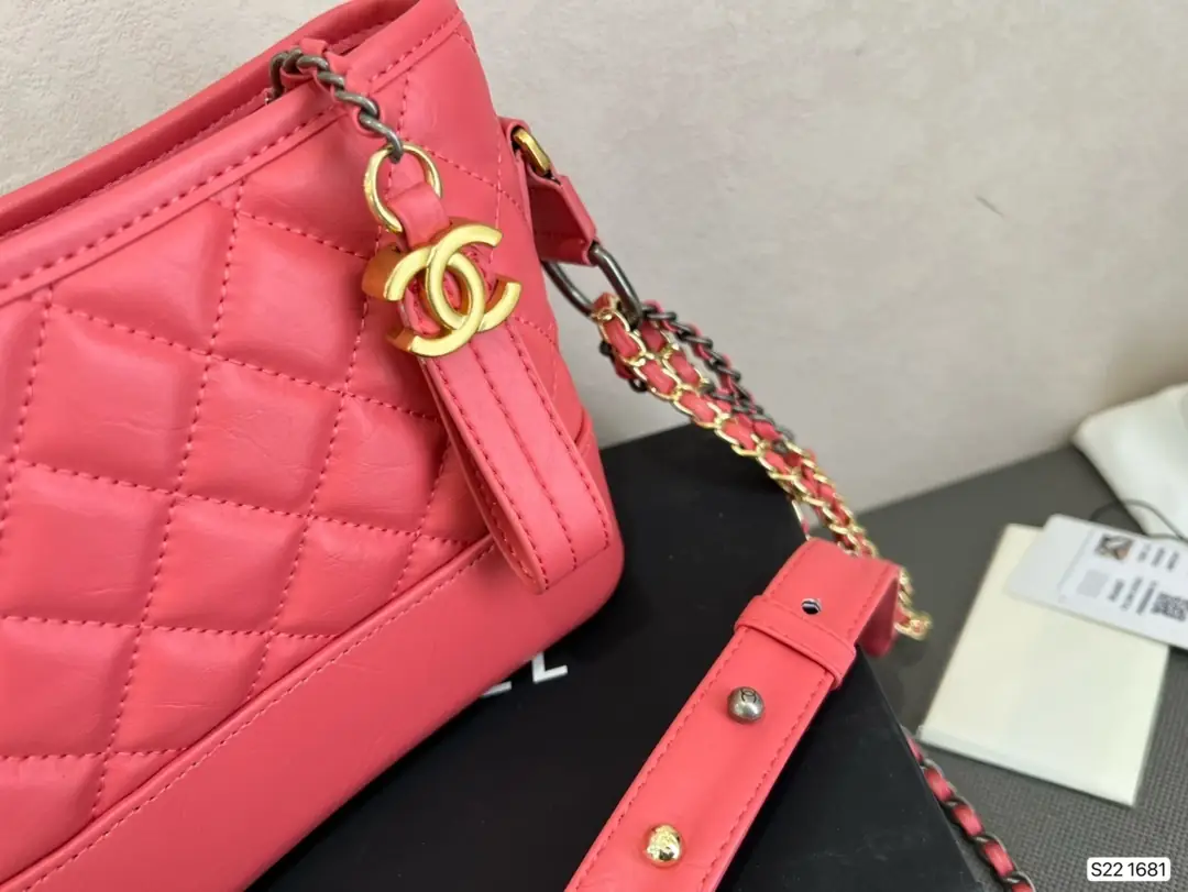 Kng1351   Chanel 360🤴🏾 50$ gallery