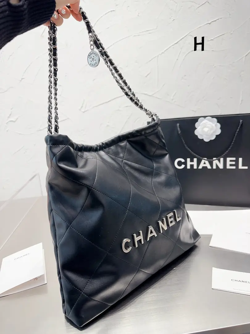 Kng1353   Chanel 365🤴🏾 50$ gallery