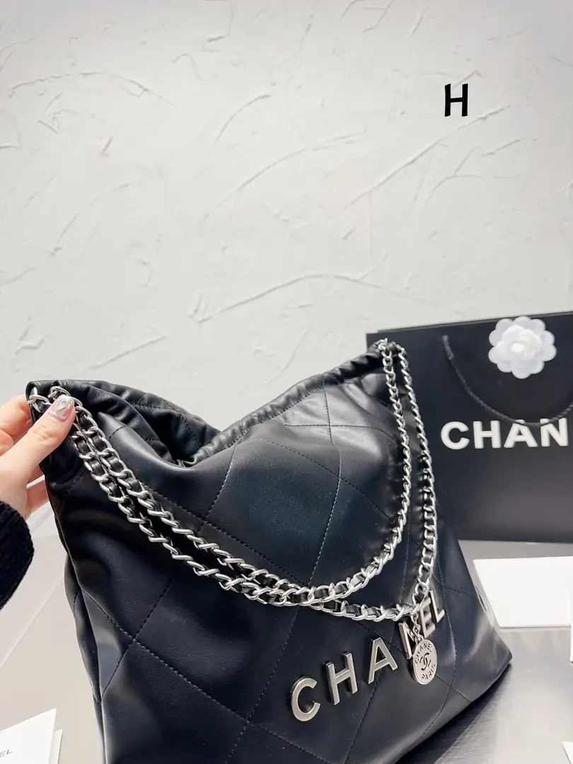 Kng1353   Chanel 365🤴🏾 50$ gallery