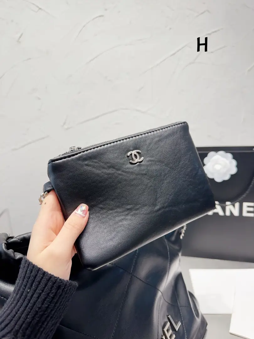 Kng1353   Chanel 365🤴🏾 50$ gallery