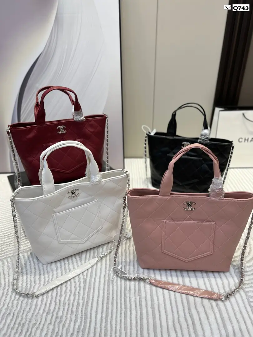 Kng1359   CHANEL  5A+ BOX 360🤴🏾 50$ gallery