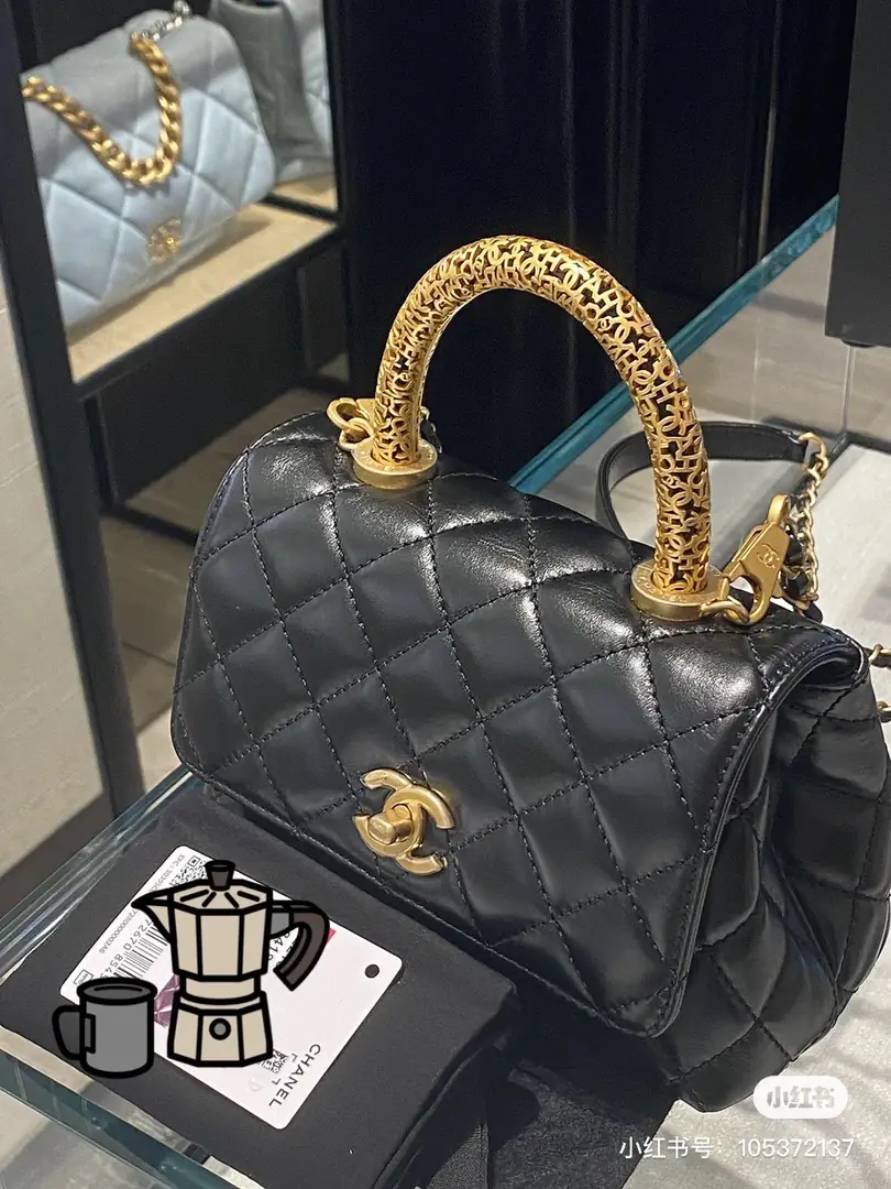 Kng1362   CHANEL TOP BOX   360🤴🏾 49.99$ gallery