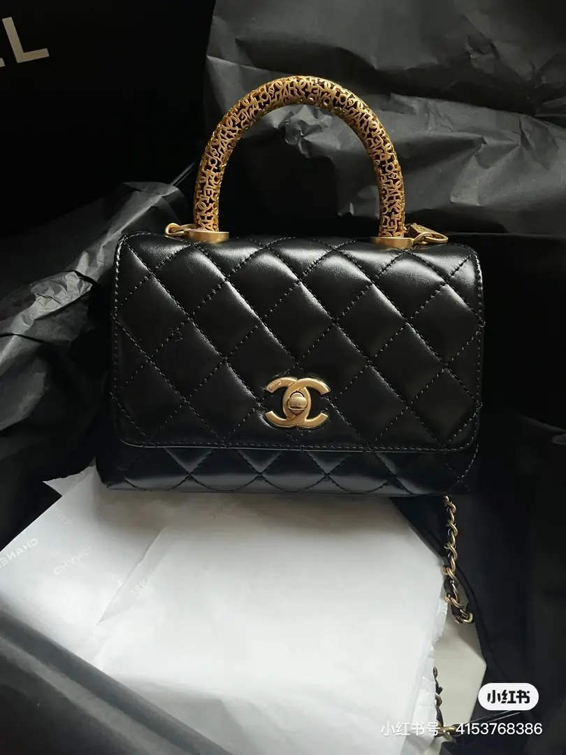 Kng1362   CHANEL TOP BOX   360🤴🏾 49.99$ gallery