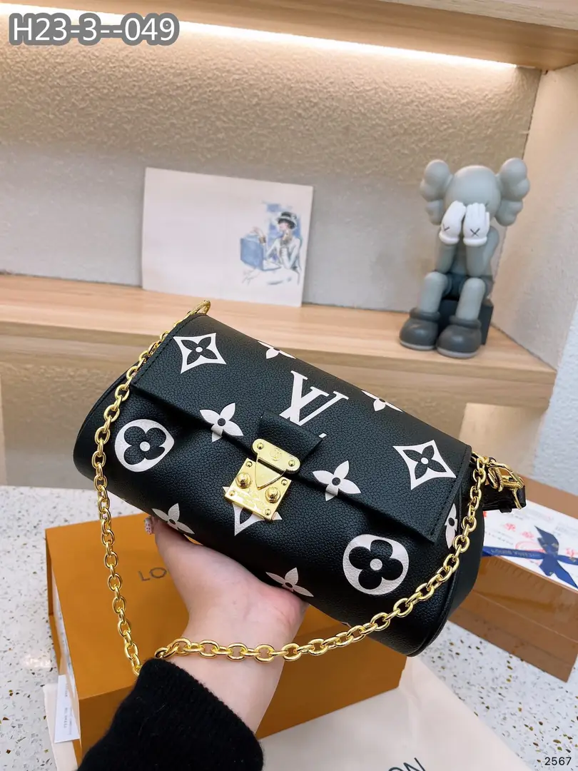 Kng1367  LV 5A+ leather 325🤴🏾 45$ gallery