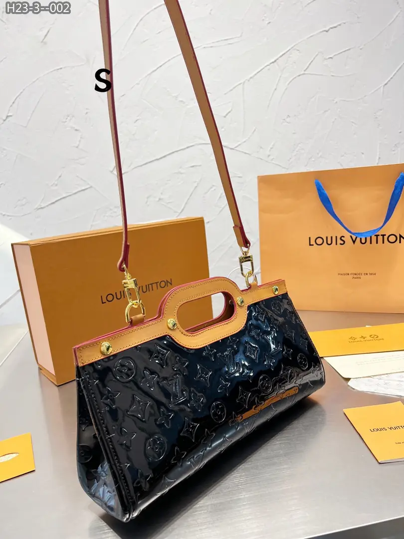 Kng1370  LV TOP 365🤴🏾 50$ gallery