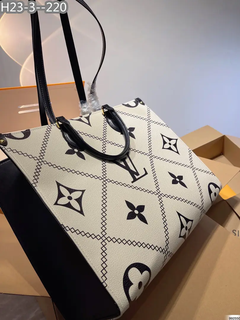 Kng1374  LV  430🤴🏾 59.99$ gallery