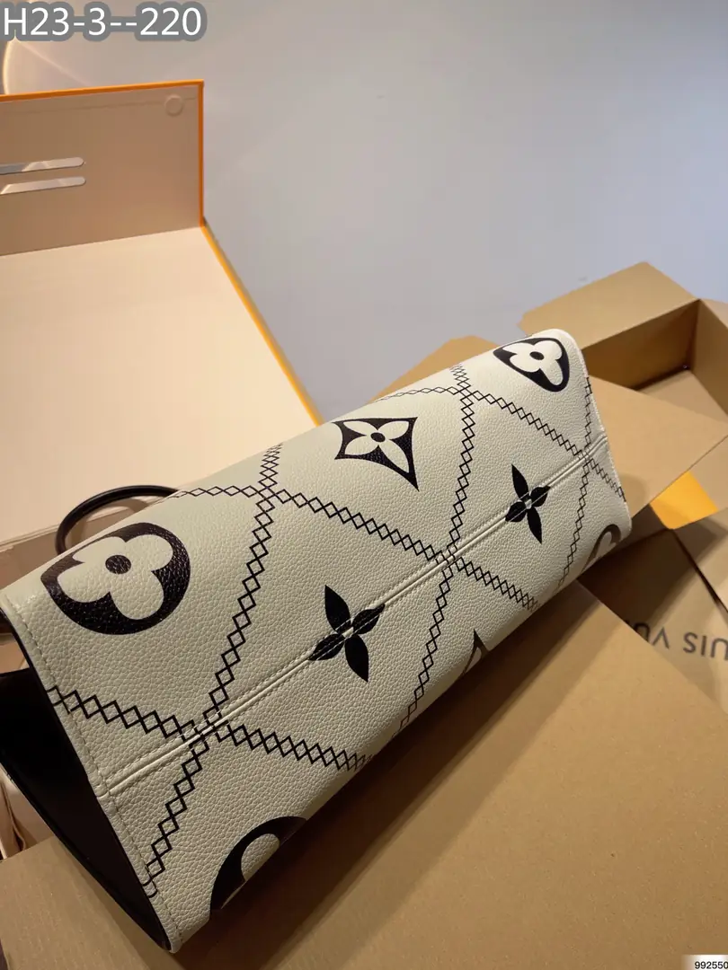 Kng1374  LV  430🤴🏾 59.99$ gallery