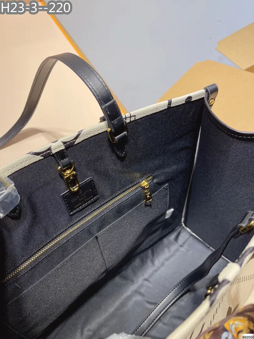 Kng1374  LV  430🤴🏾 59.99$ gallery