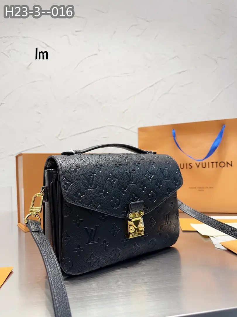 Kng1376  L&V TOP 295🤴🏾  42$ gallery