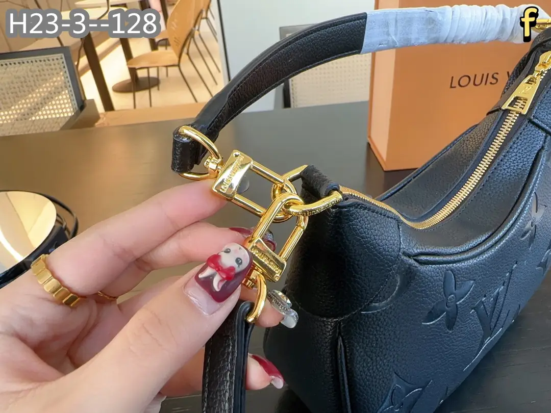 Kng1383  LV  TOP 5A 1:1   350  48$ gallery