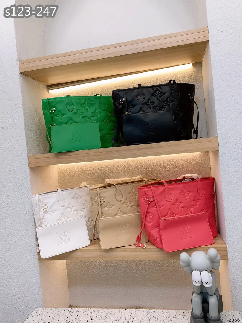 Kng1387  LV  390🤴🏾 55$ gallery