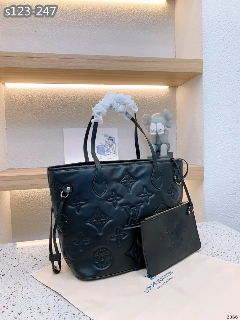 Kng1387  LV  390🤴🏾 55$ gallery