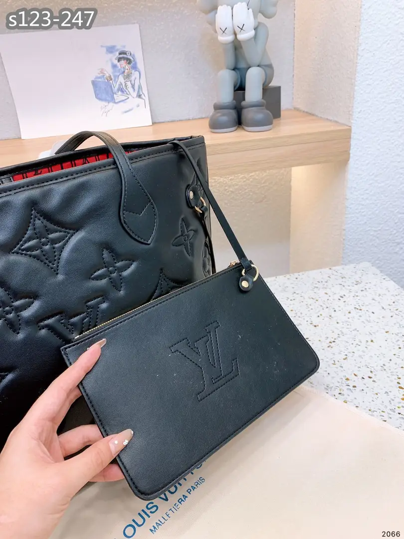 Kng1387  LV  390🤴🏾 55$ gallery