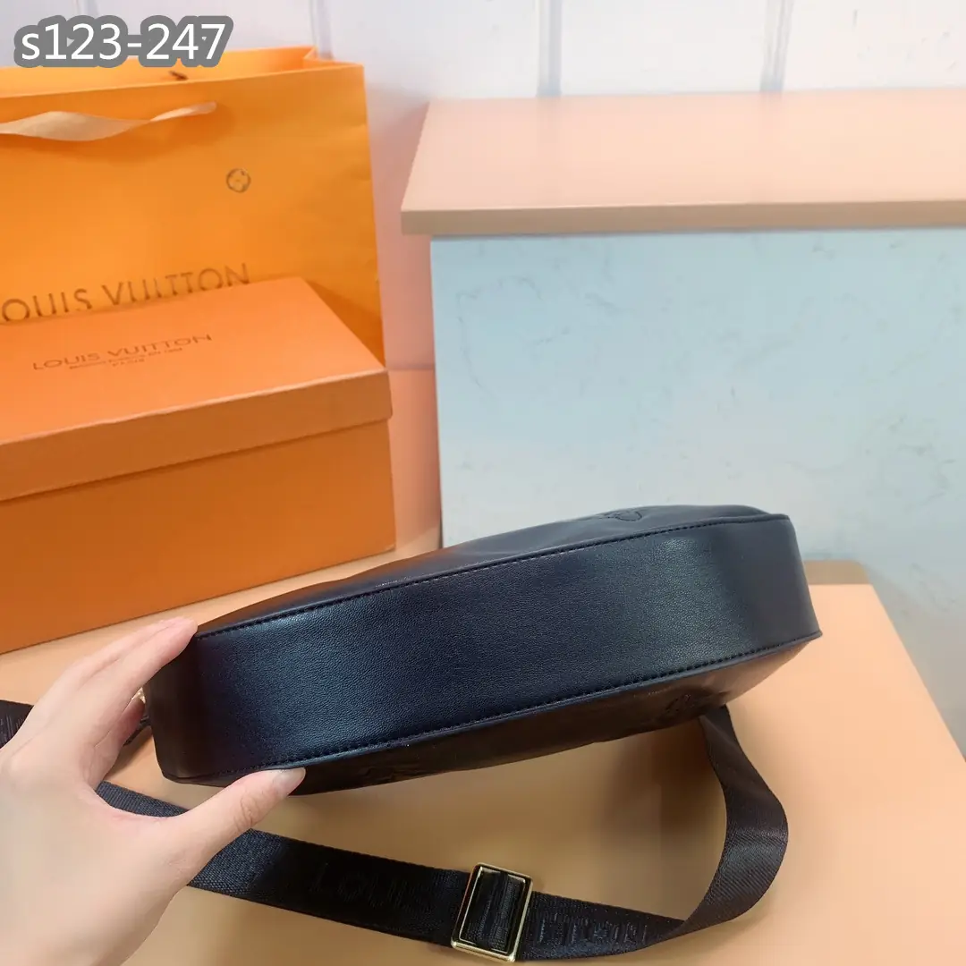 Kng1388  LV TOP BOX 315🤑 45$ gallery