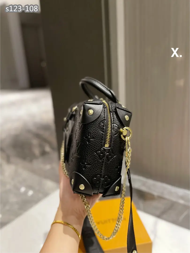 Kng1389  LV 4A+Material: leather 360🤴🏾 50$ gallery