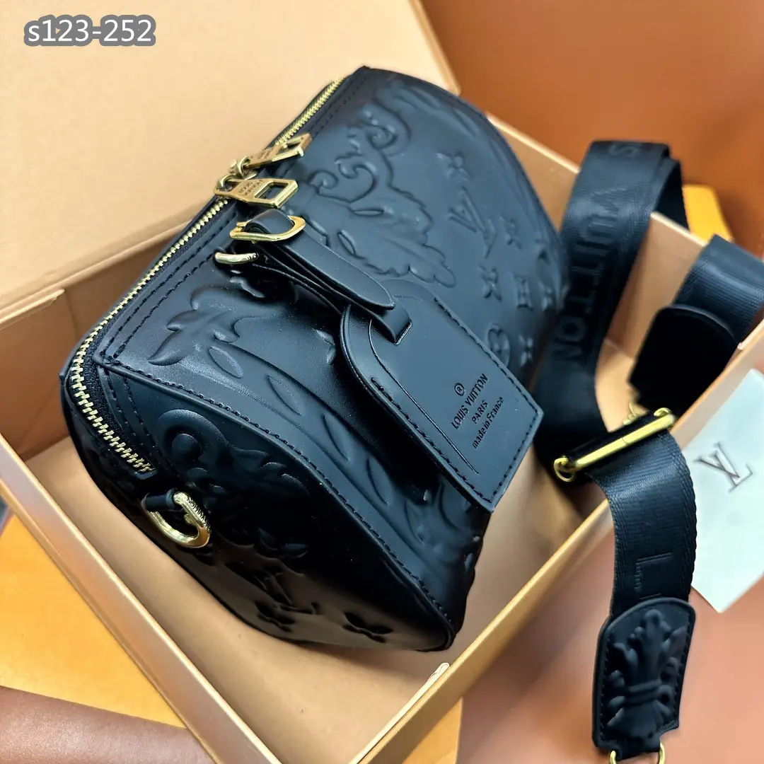 Kng1390  LV TOP  340🤴🏾 47$ gallery