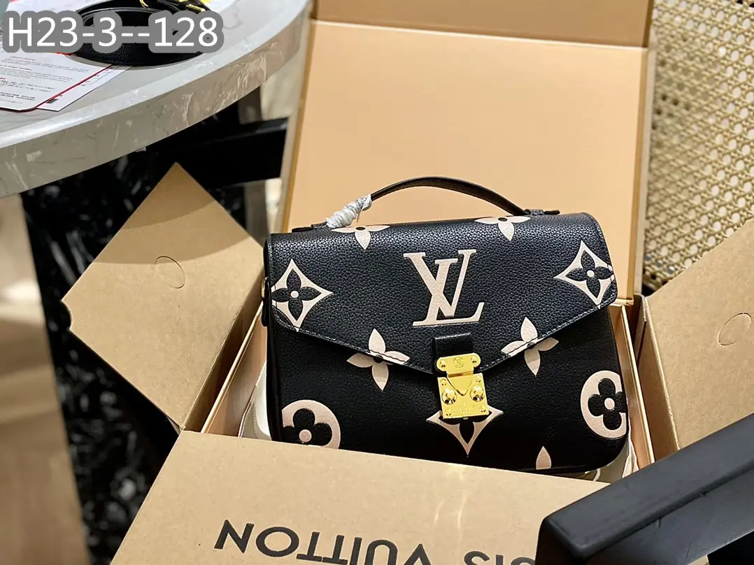 Kng1392  L&V  TOP 295🤴🏾 41$ gallery